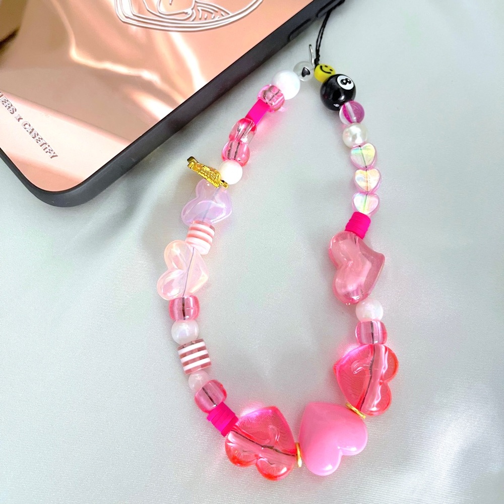 Beaded phone charm y2k aesthetic wildflower